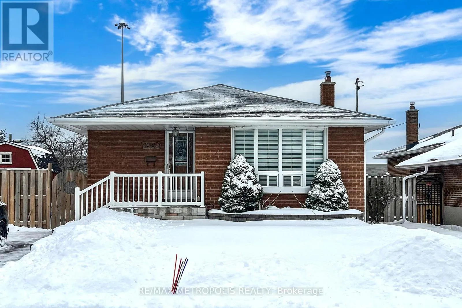 House for rent: Basement - 1028 Mccullough Drive, Whitby, Ontario L1N 1C6