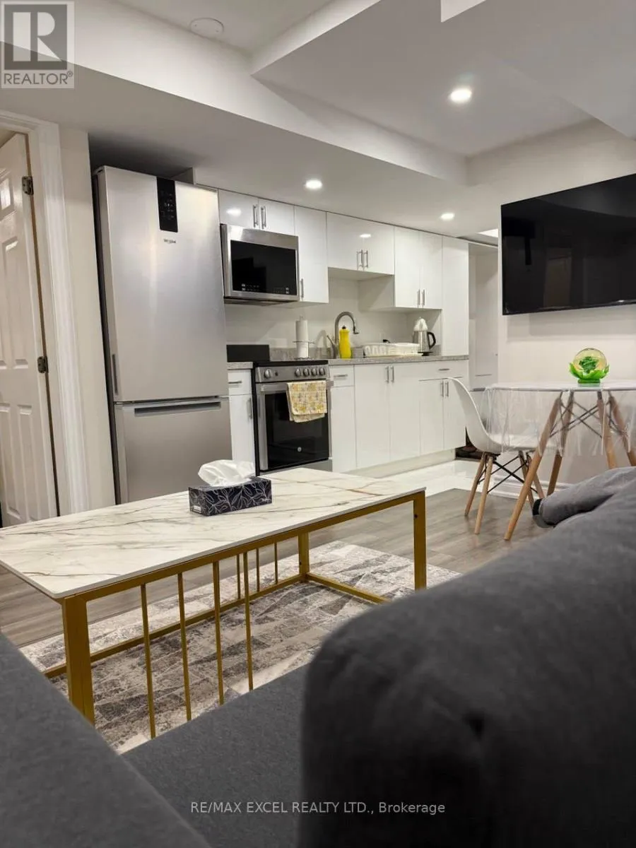 House for rent: Basement - 106 Stephenson Crescent, Richmond Hill, Ontario L4C 5W1