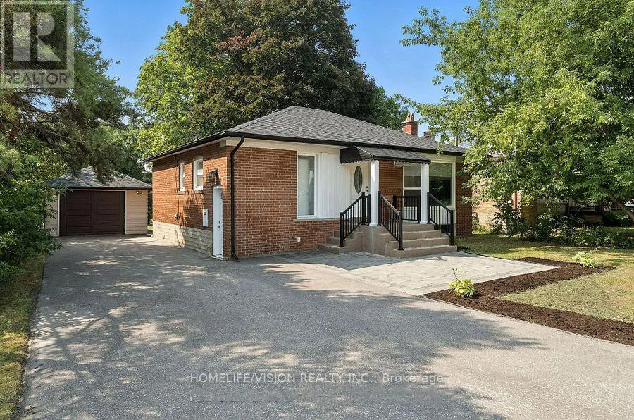 House for rent: Basement - 162 Queen Street, Newmarket, Ontario L3Y 2E8