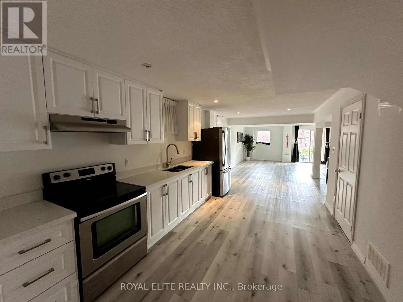 House for rent: Basement - 196 Colesbrook Road, Richmond Hill, Ontario L4S 0C2