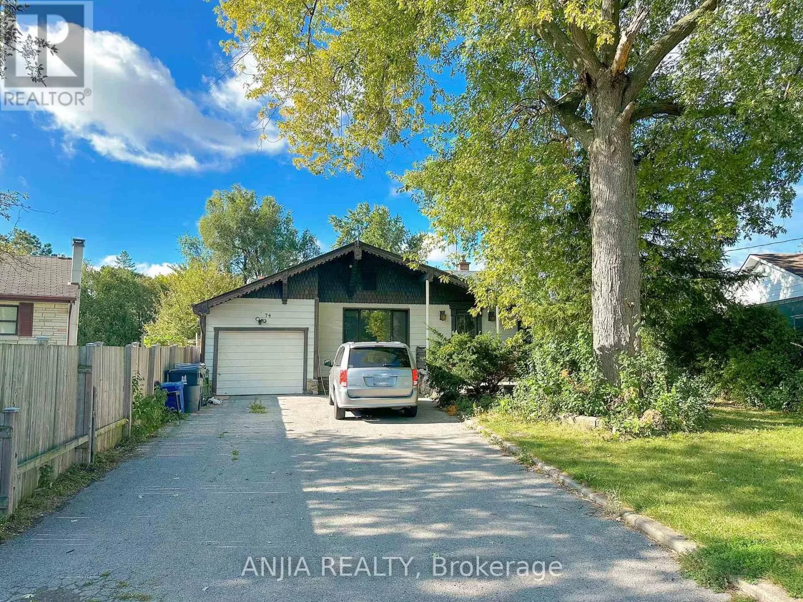 House for rent: Basement 2 - 74 Castle Hill Drive, Toronto, Ontario M1T 2Y5