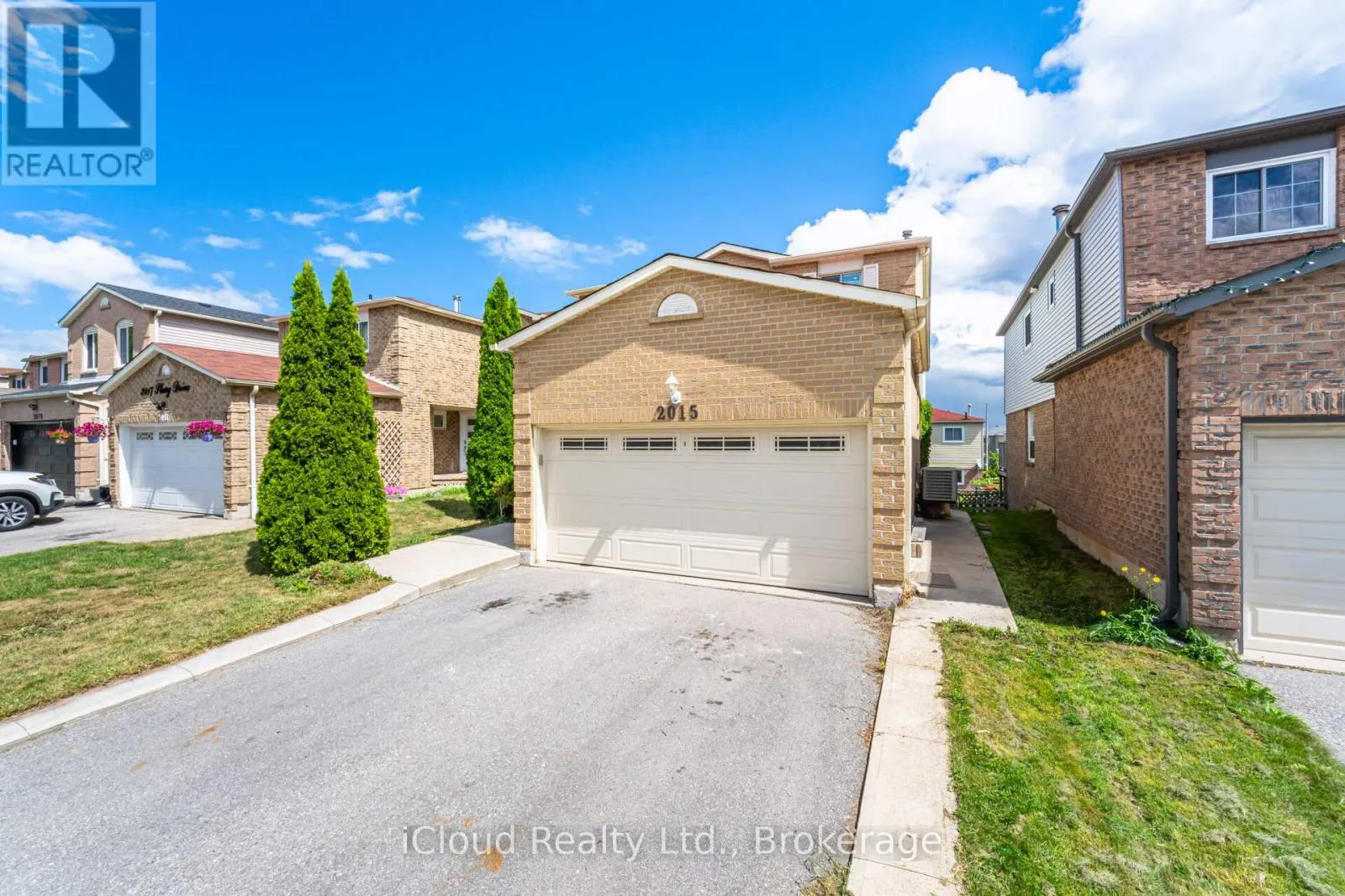House for rent: Basement - 2015 Shay Drive, Pickering, Ontario L1X 1Y1