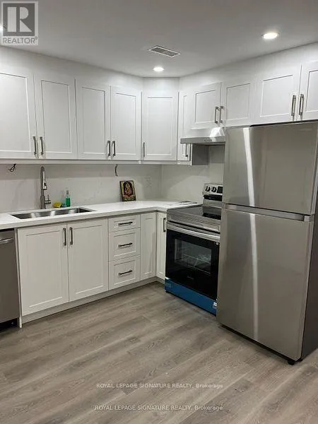 Row / Townhouse for rent: Basement - 22 Temple Manor Road, Brampton, Ontario L6Y 6C5