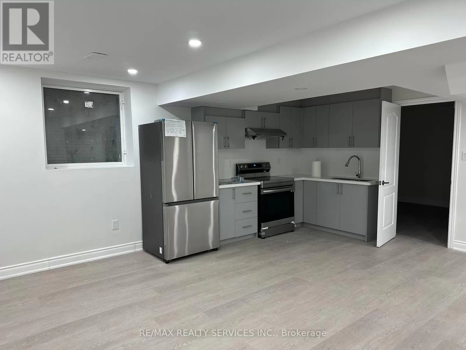 House for rent: Basement - 27 Roulette Crescent, Brampton, Ontario L7A 4R7