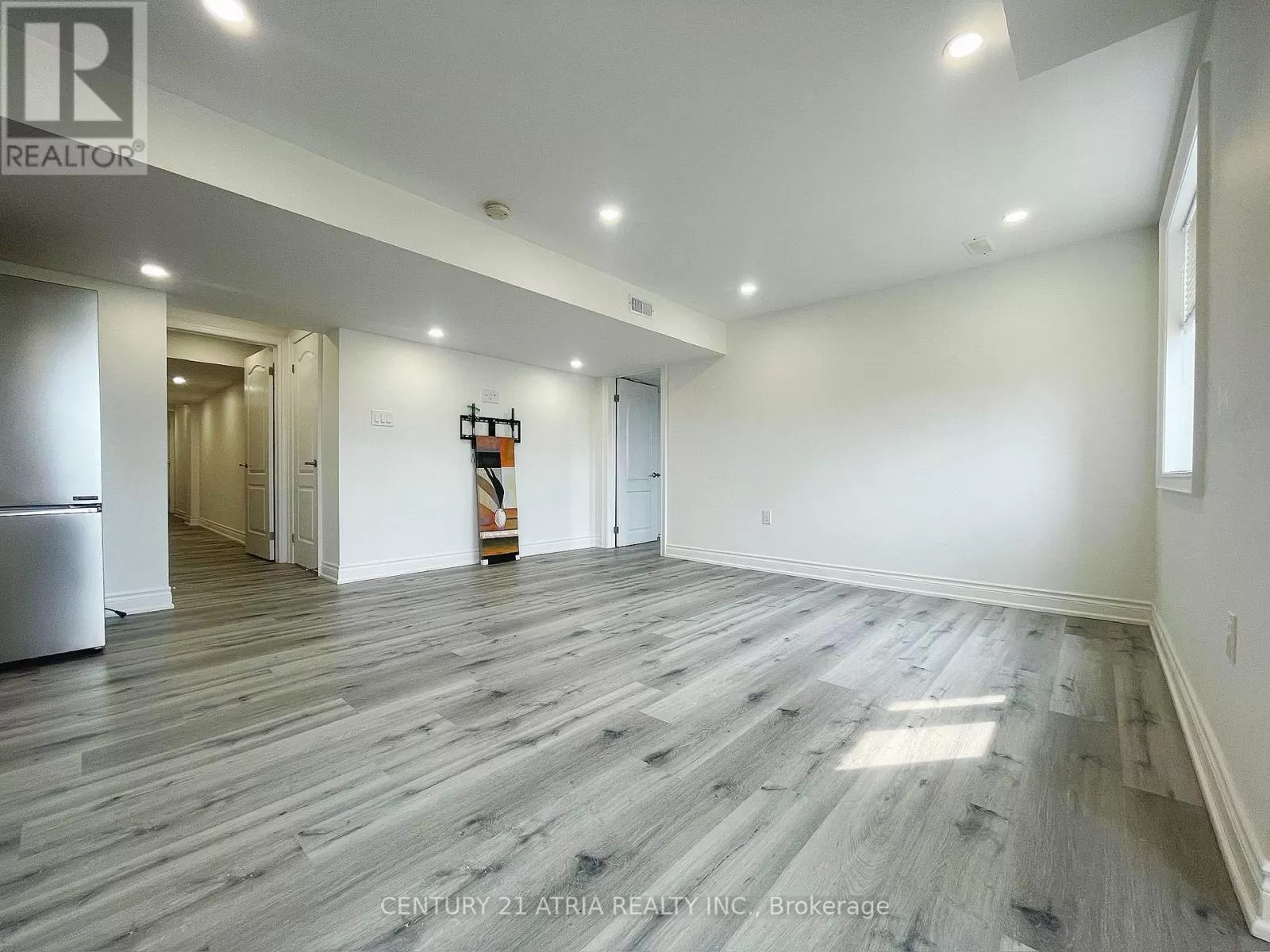 House for rent: Basement - 37 Ben Sinclair Avenue, East Gwillimbury, Ontario L9N 0S3