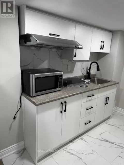 Row / Townhouse for rent: Basement - 41 James Mccullough Road E, Whitchurch-Stouffville, Ontario L4A 0Z3