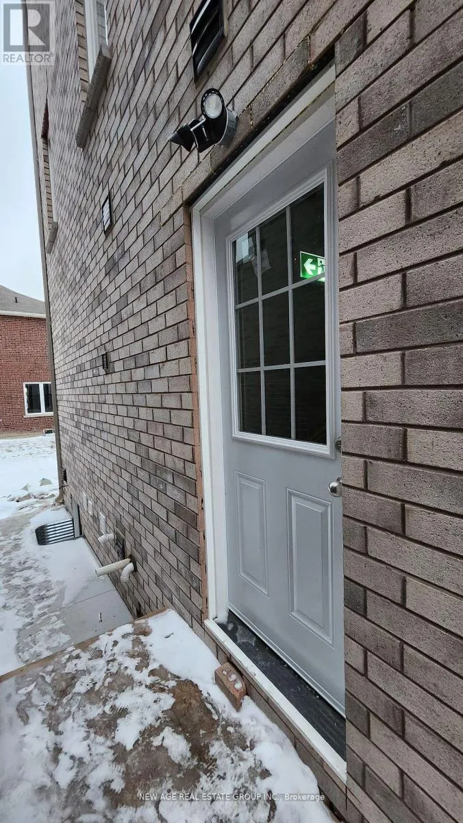 Row / Townhouse for rent: Basement - 43 Stewardship Road, Brampton, Ontario L7A 0G1
