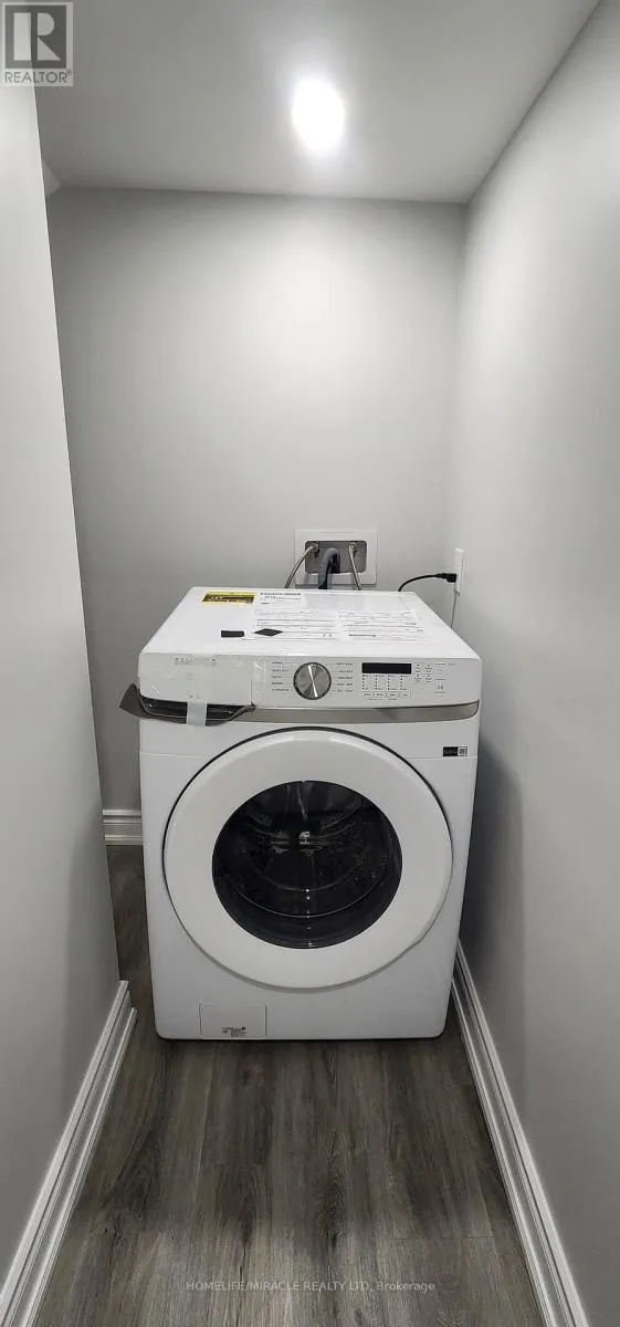 House for rent: Basement - 52 Huggins Drive, Whitby, Ontario L1P 0J5