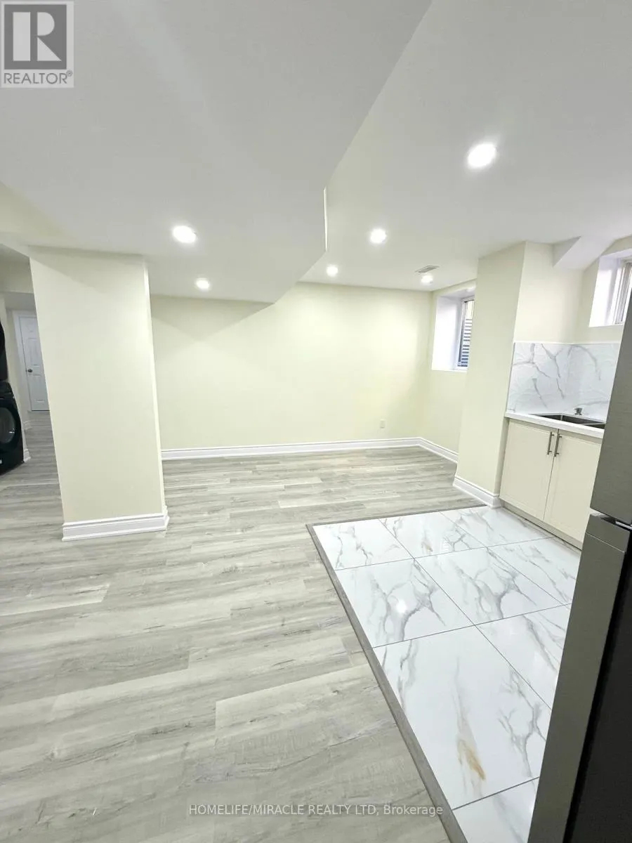 Other for rent: Basement - 6 Cottonfield Circle, Caledon, Ontario L7C 3M8