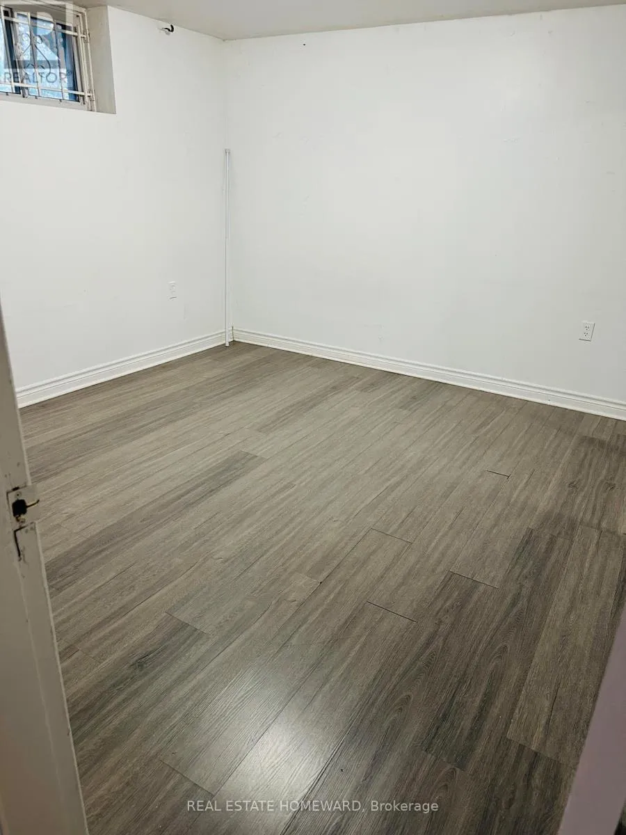 House for rent: Basement - 68 Hart Avenue, Toronto, Ontario M1K 3H4