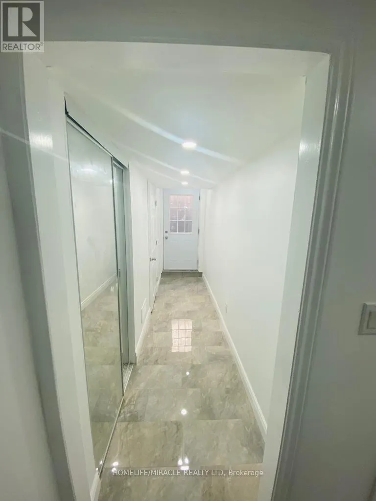 House for rent: Basement - 766 Miltonbrook Crescent, Milton, Ontario L9T 8N3