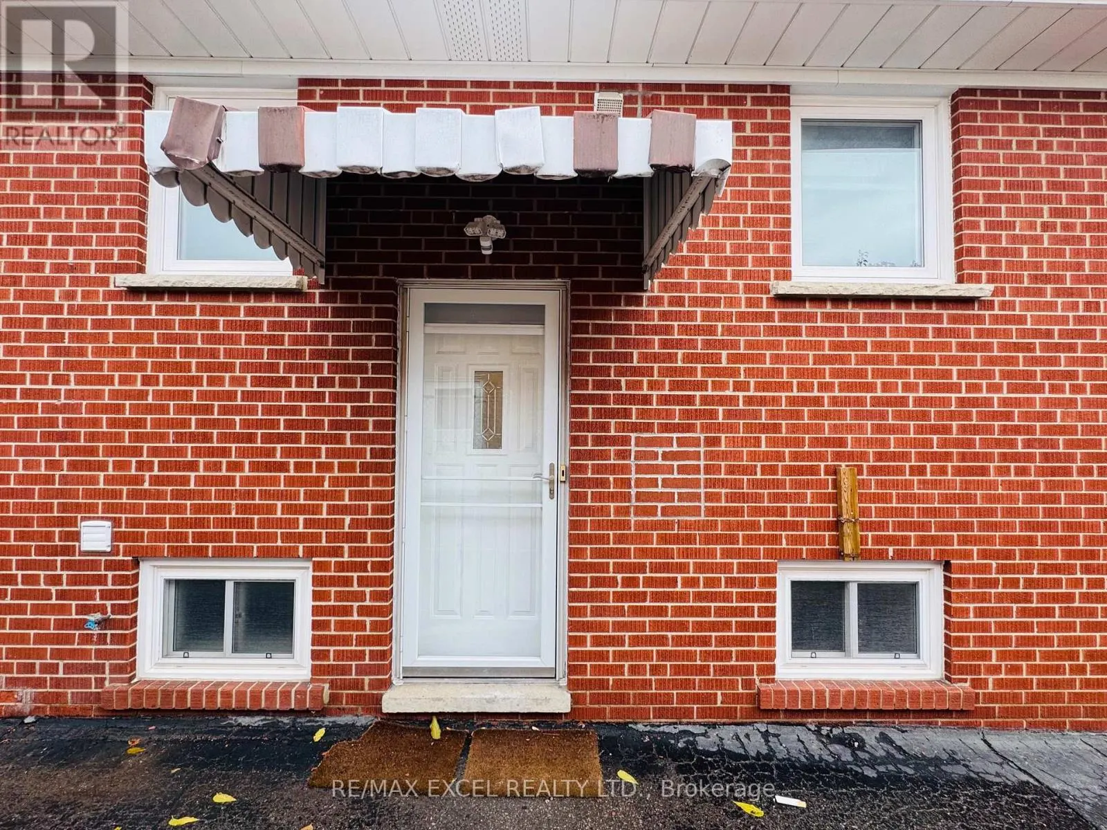 House for rent: Basement - 98 Newton Drive, Toronto, Ontario M2M 2N1