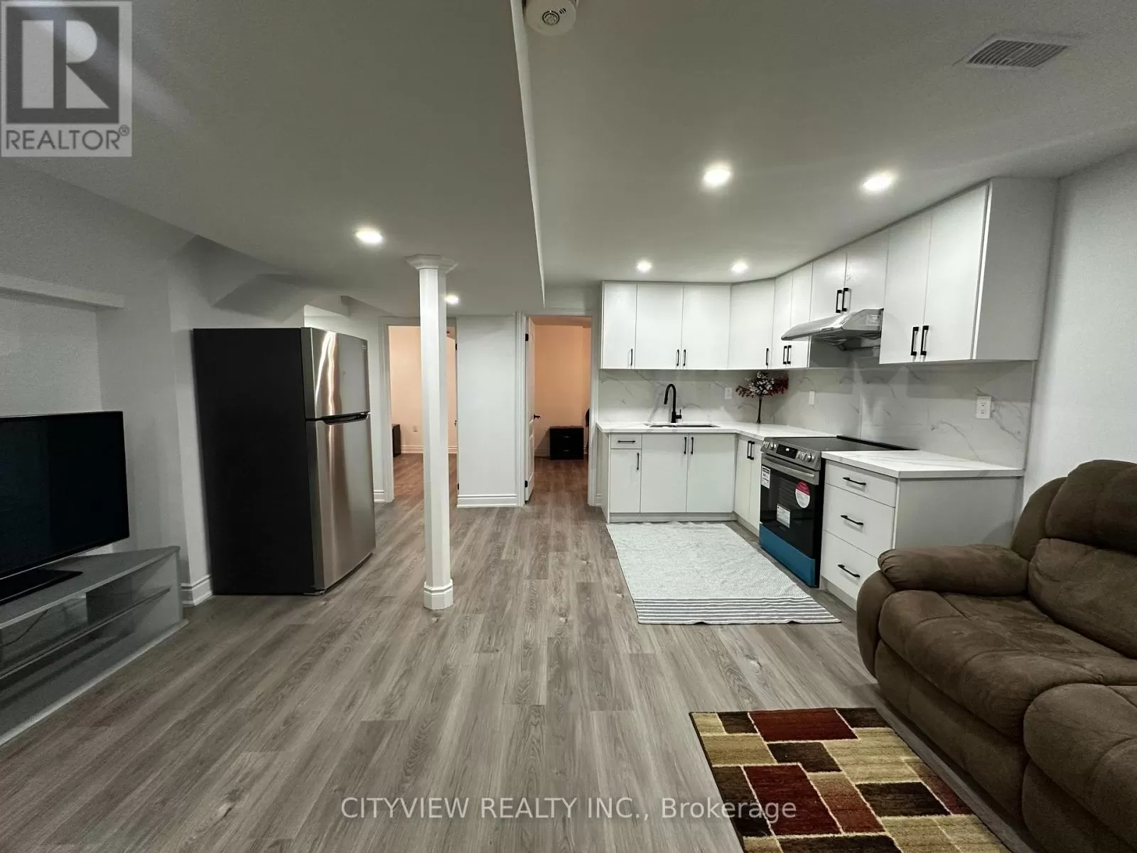 House for rent: Basment - 1198 Blueheron Boulevard, Mississauga, Ontario L5V 2E1