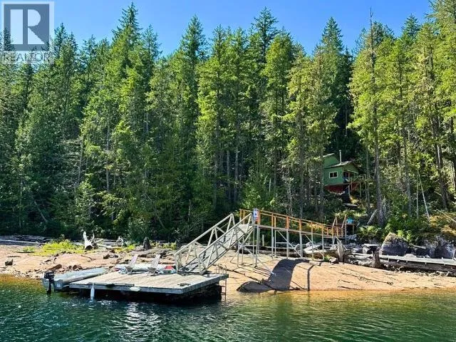 House for rent: Block R-dl Blo3864 Powell Lake, Powell River, British Columbia