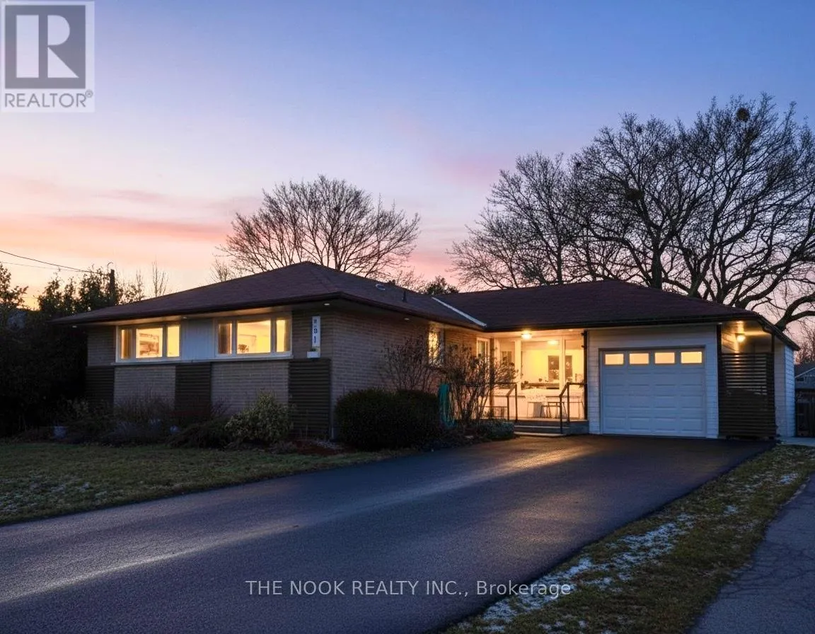 House for rent: Bsmnt - 751 Glengrove Street, Oshawa, Ontario L1J 5C5