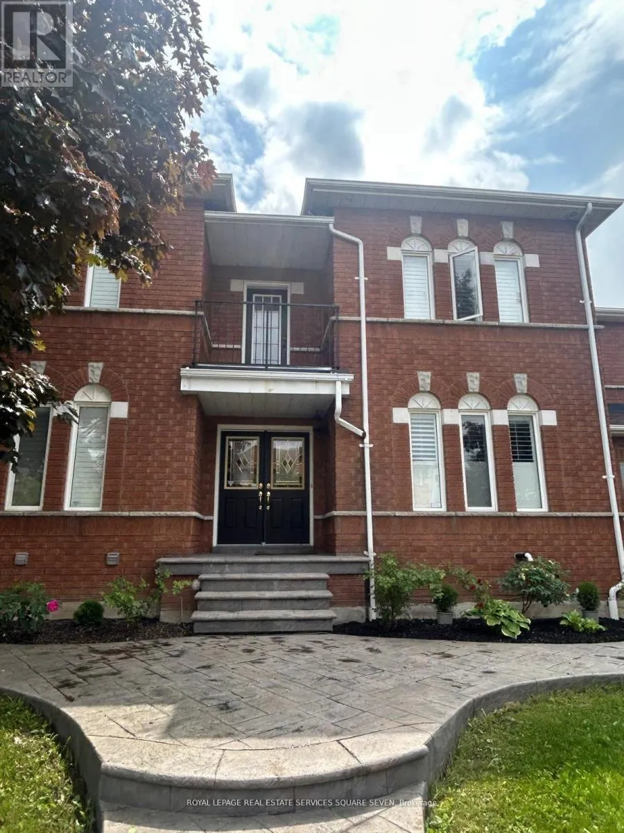 House for rent: Bsmnt - 976 Southfork Drive, Mississauga, Ontario L5V 2K6