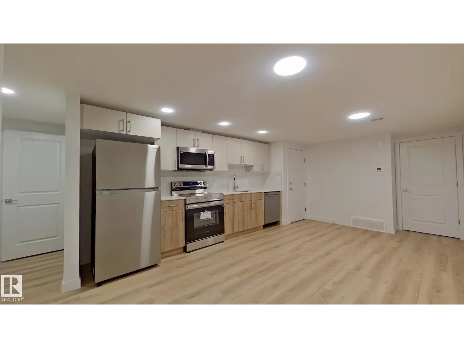 #bsmt 1037 Aster Bv Nw, Edmonton, Alberta T6T 1J1