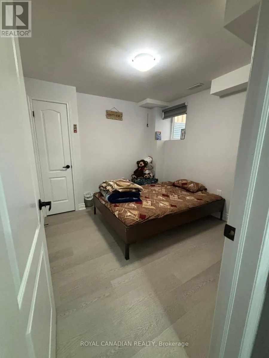 House for rent: Bsmt - 11 Fordham Road, Brampton, Ontario L6Y 6K2