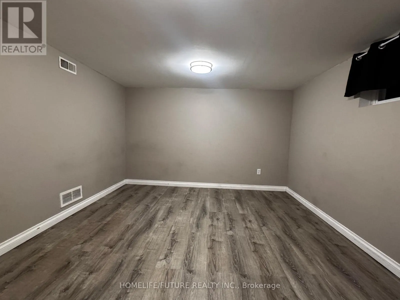 House for rent: Bsmt - 1239 Somerville Street, Oshawa, Ontario L1G 4L1