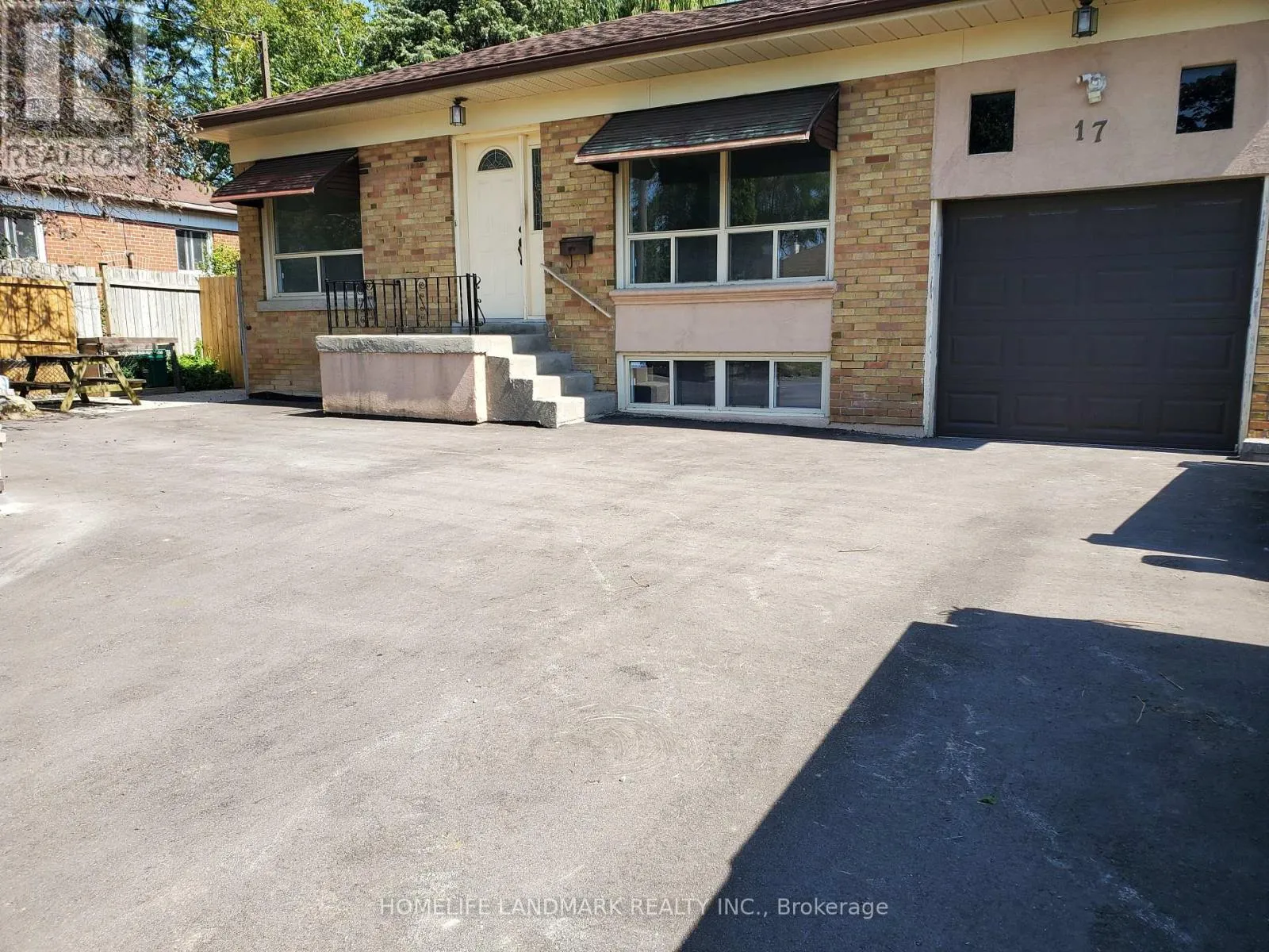 House for rent: Bsmt - 17 Maralim Road, Richmond Hill, Ontario L4C 2K6
