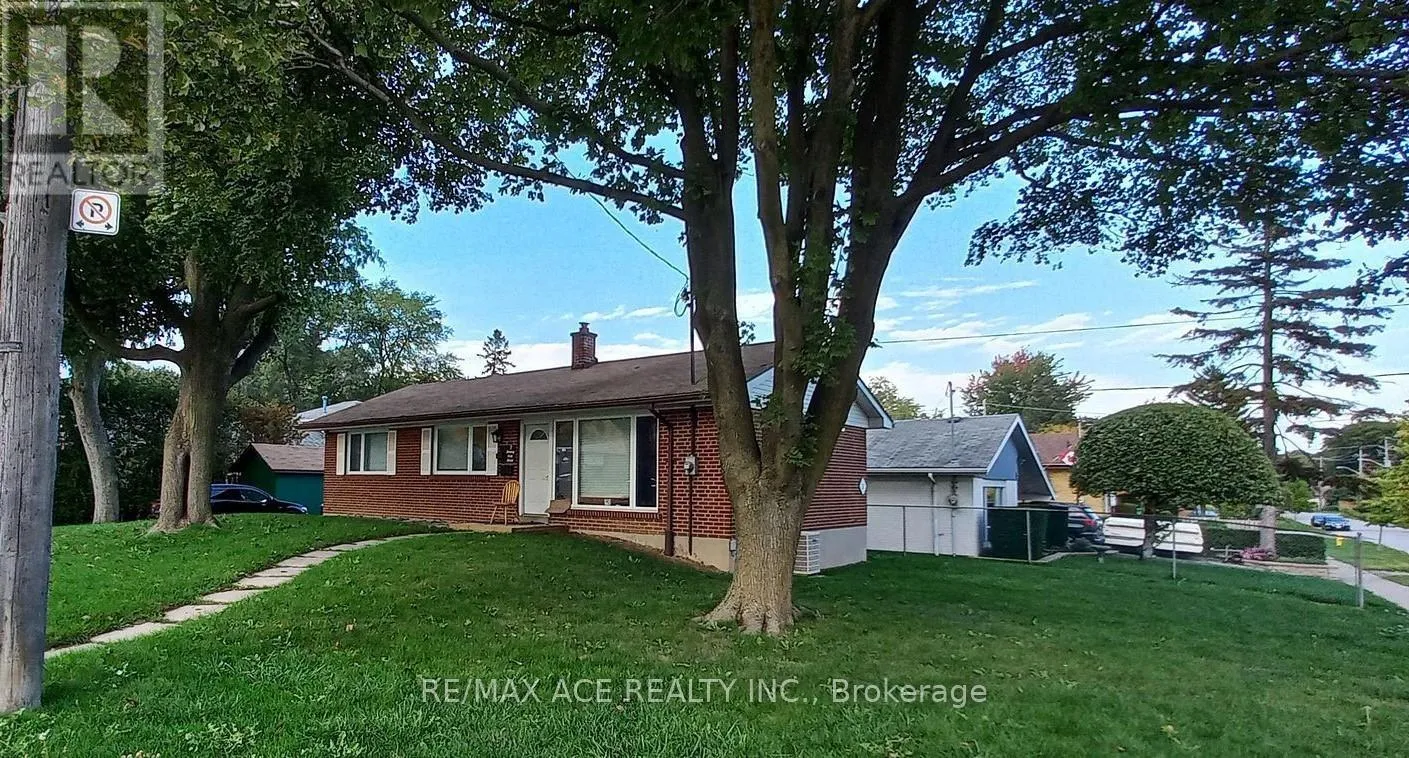 House for rent: Bsmt - 2 Botany Hill Road, Toronto, Ontario M1G 3K2