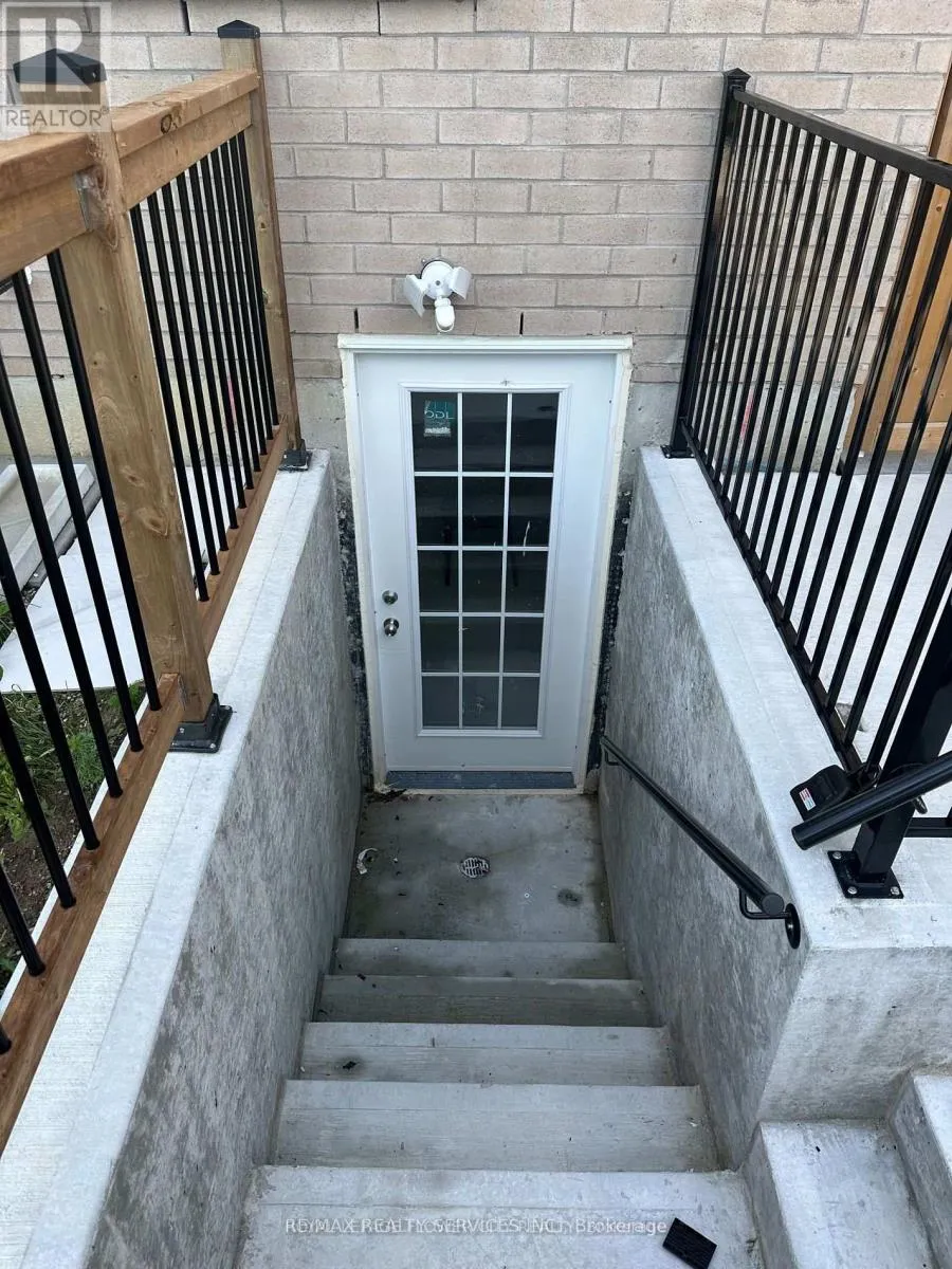 Other for rent: Bsmt - 21 Divers Road, Brampton, Ontario L7A 5C8