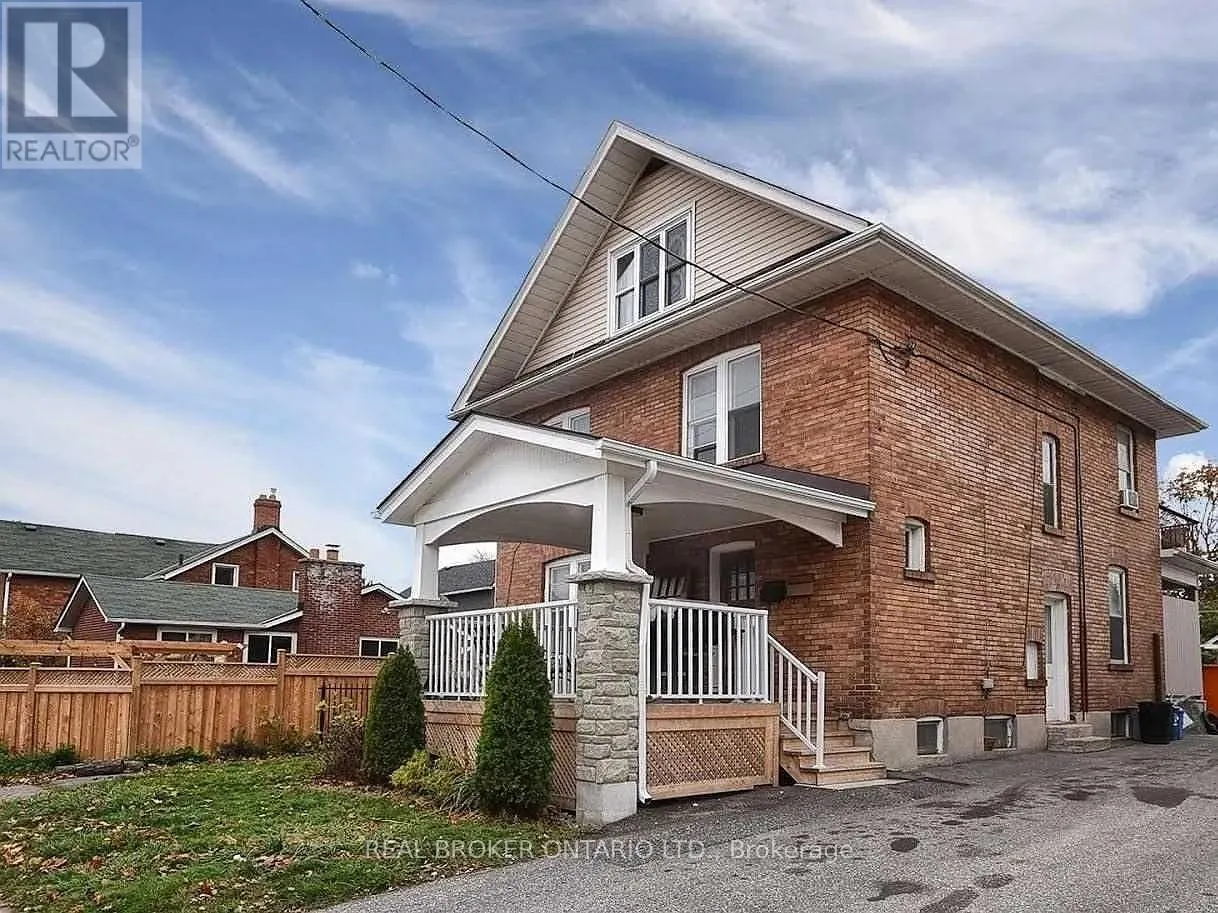 Other for rent: Bsmt - 210 Mary Street N, Oshawa, Ontario L1G 5C4