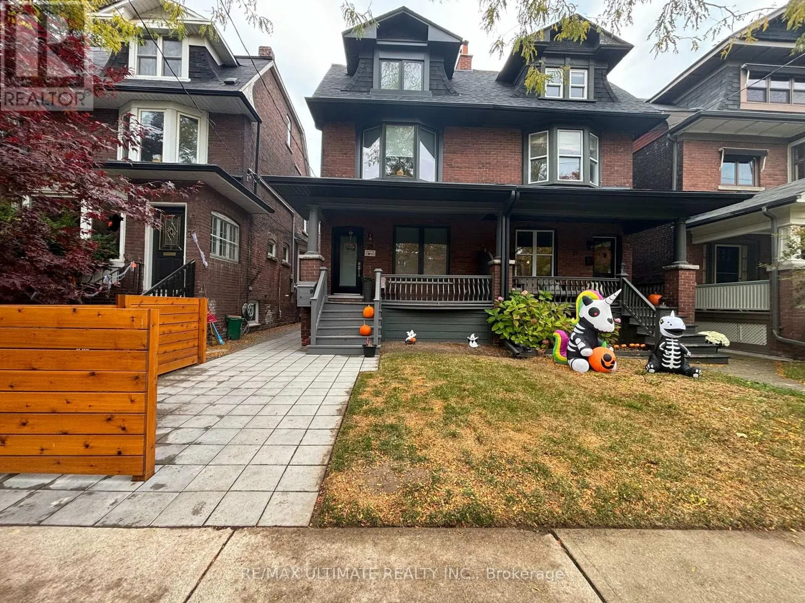 House for rent: Bsmt - 29 Brookmount Road, Toronto, Ontario M4L 3M9