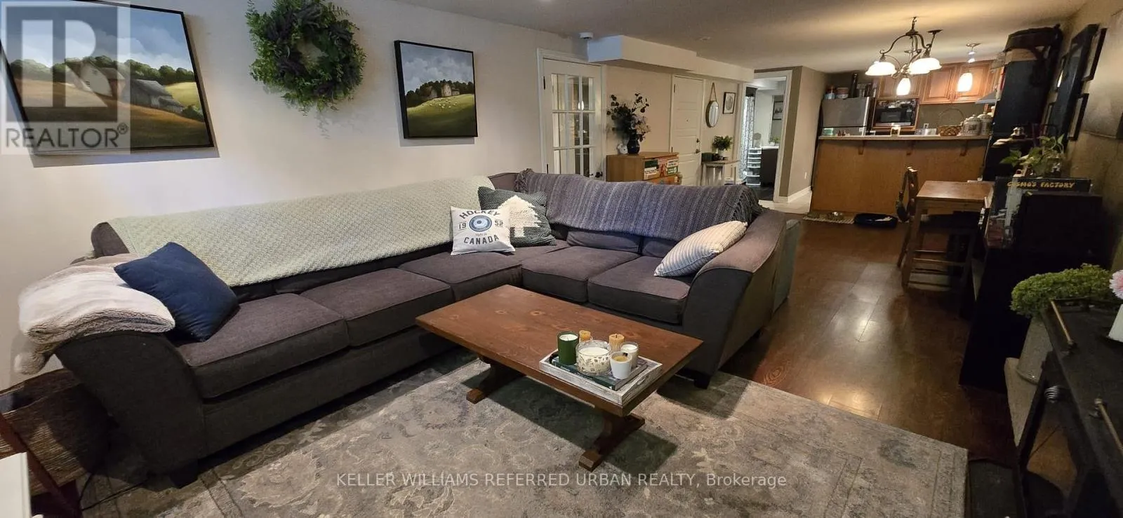 House for rent: Bsmt - 30 Collins Crescent, Aurora, Ontario L4G 2W2