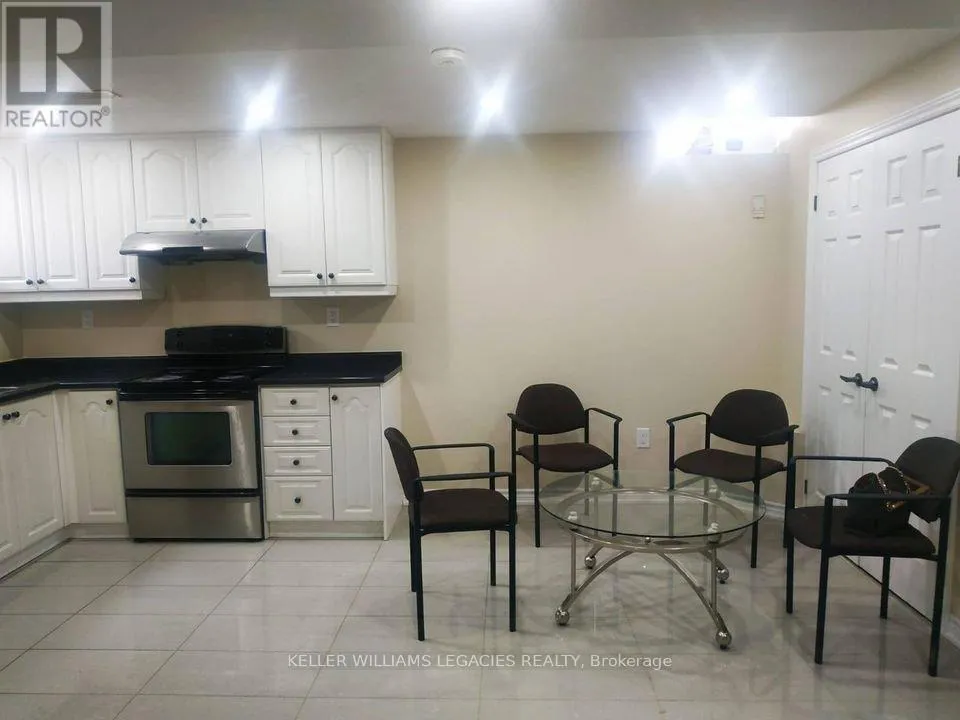 House for rent: Bsmt - 40 Bellcrest Road, Brampton, Ontario L6Y 0Z7