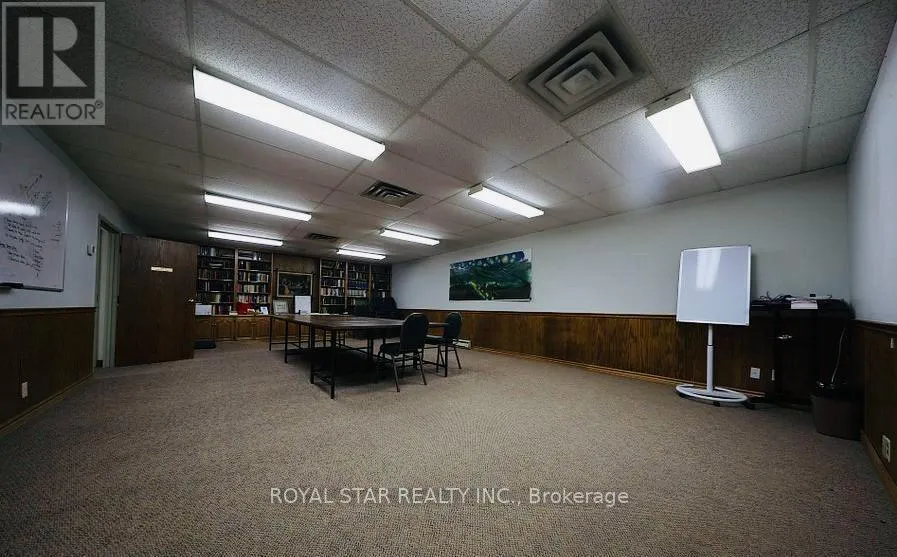 Retail for rent: Bsmt - 4315 Village Center Court, Mississauga, Ontario L4Z 1S2