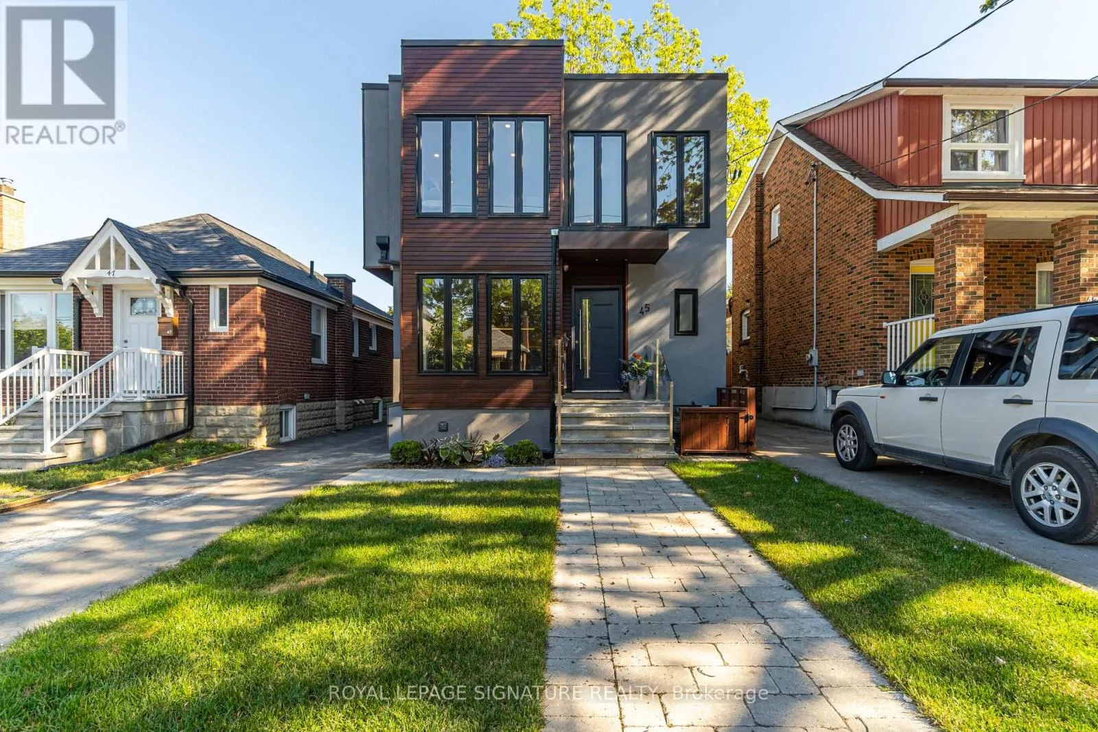 House for rent: Bsmt - 45 William Street, Toronto, Ontario M9N 2G6