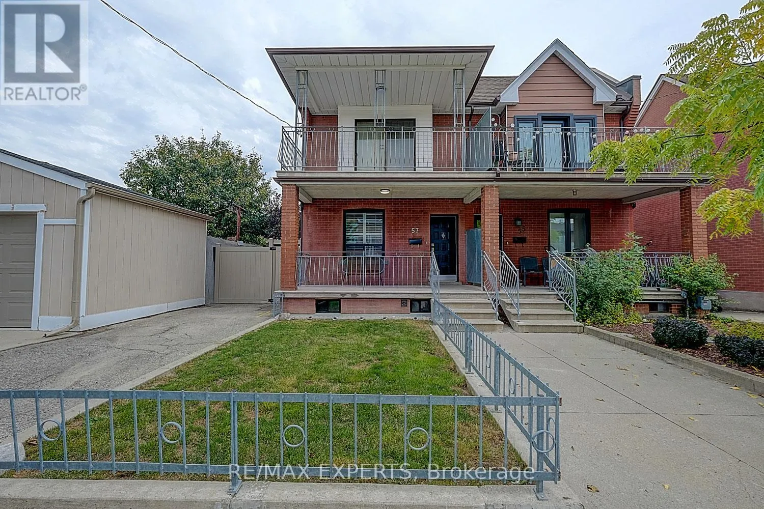 House for rent: Bsmt - 57 St Clair Gardens, Toronto, Ontario M6E 3V6
