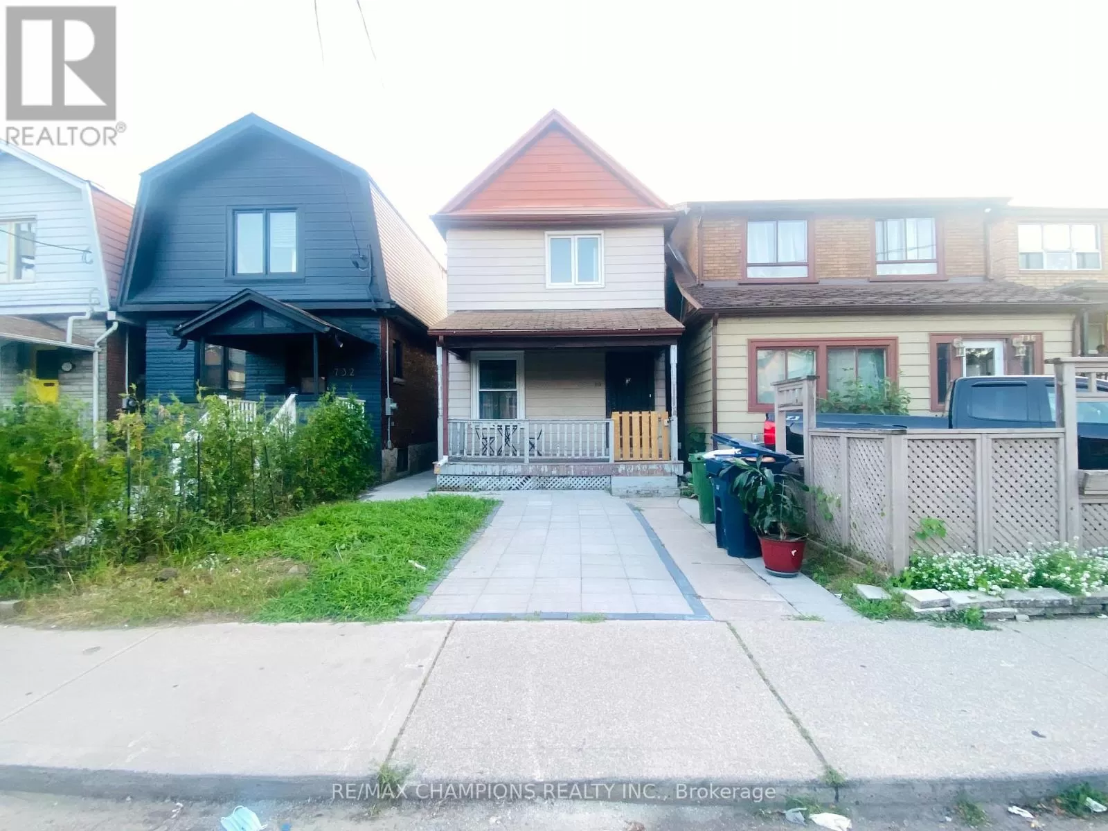 House for rent: Bsmt - 734 Willard Avenue, Toronto, Ontario M6S 3S5