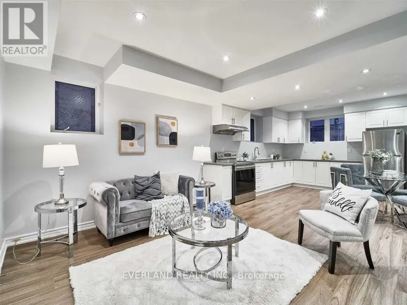 House for rent: Bsmt - 8 Tarmack Drive, Richmond Hill, Ontario L4E 0E8