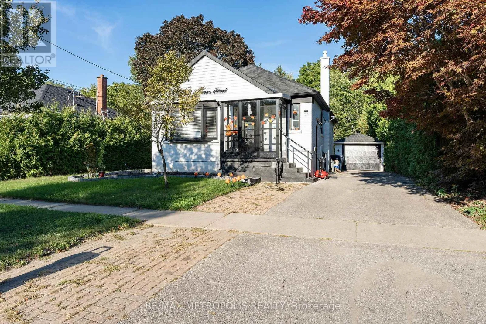 House for rent: Bsmt - 855 Grierson Street, Oshawa, Ontario L1G 5K1