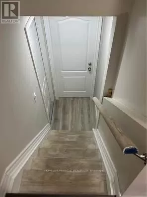 House for rent: Bsmt - 92 Evalene Court, Brampton, Ontario L6Z 2Z7