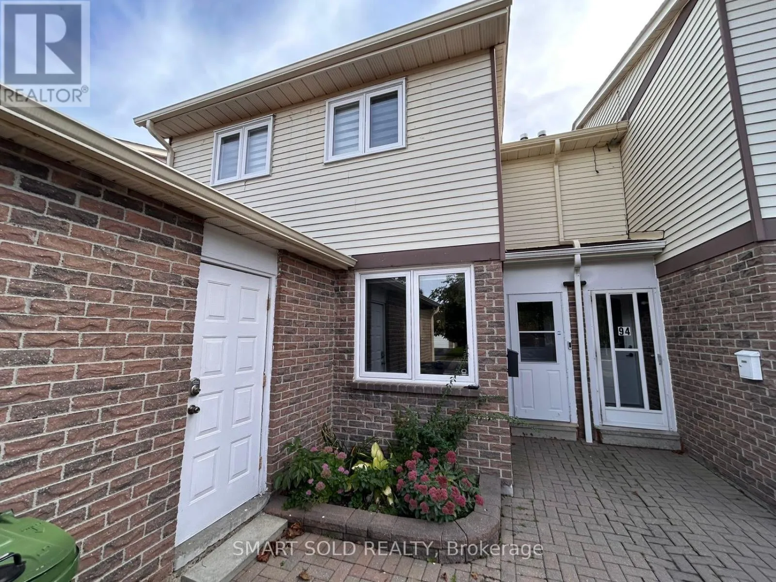 House for rent: Bsmt - 92 Radwell Crescent, Toronto, Ontario M1V 2J5