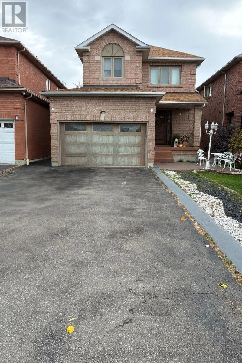 House for rent: Bsmt - 922 Mays Crescent, Mississauga, Ontario L5V 2G6