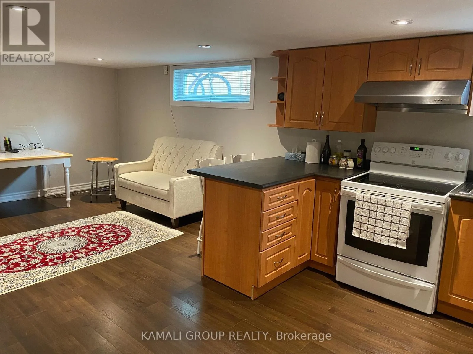 House for rent: Bsmt1 - 286 Axminster Drive, Richmond Hill, Ontario L4C 2W1