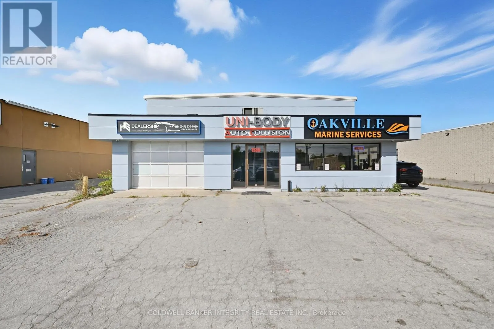 Warehouse for rent: Building - 1135 Speers Road, Oakville, Ontario L6L 2X5
