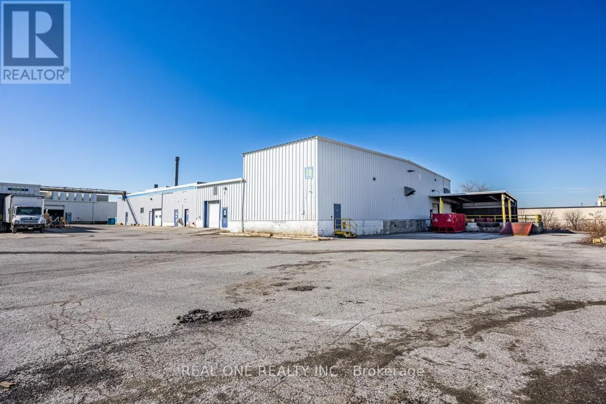 Warehouse for rent: Building #2 - 430 Finley Avenue, Ajax, Ontario L1S 2E3