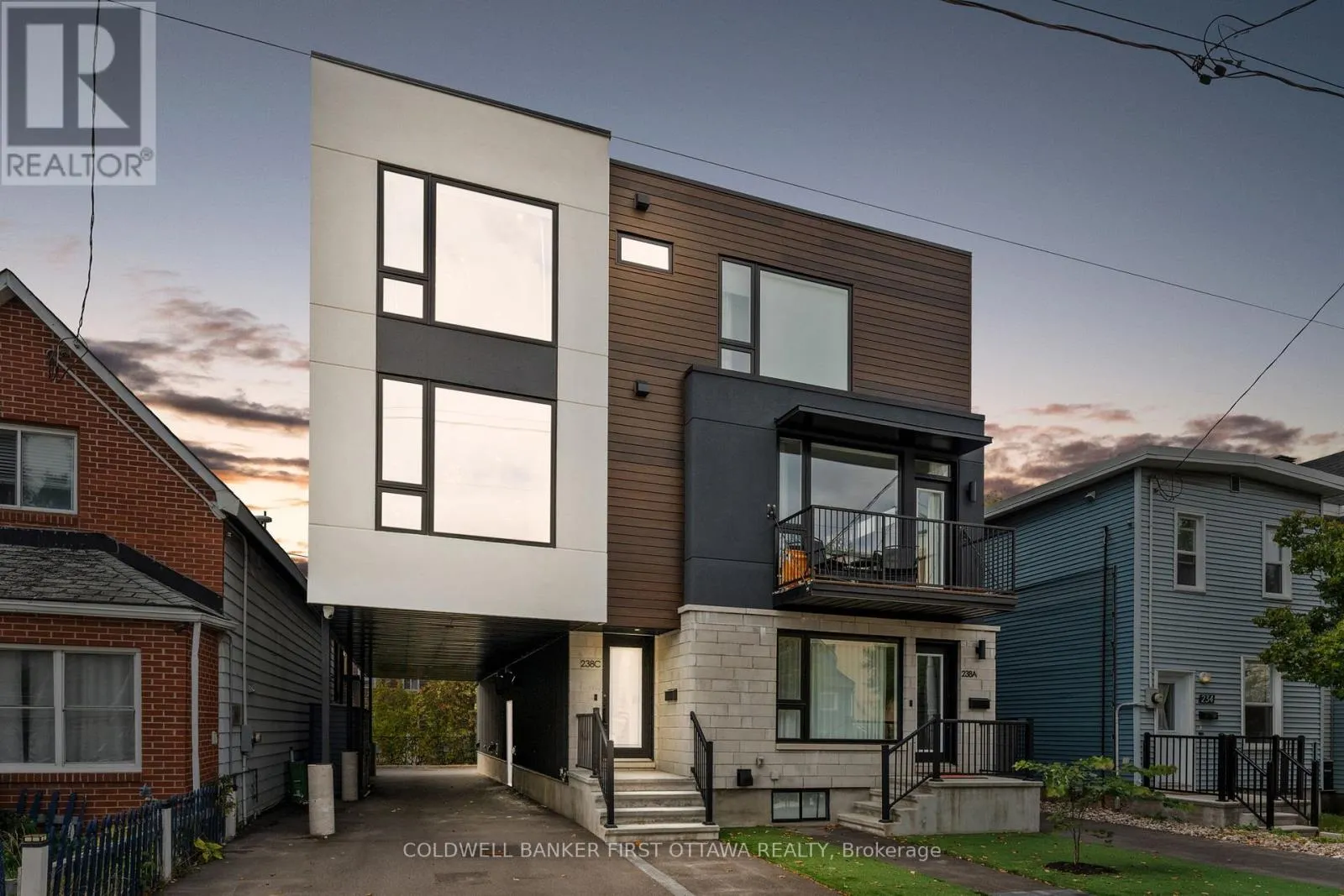 Row / Townhouse for rent: C - 238 Lebreton Street N, Ottawa, Ontario K1R 7J3