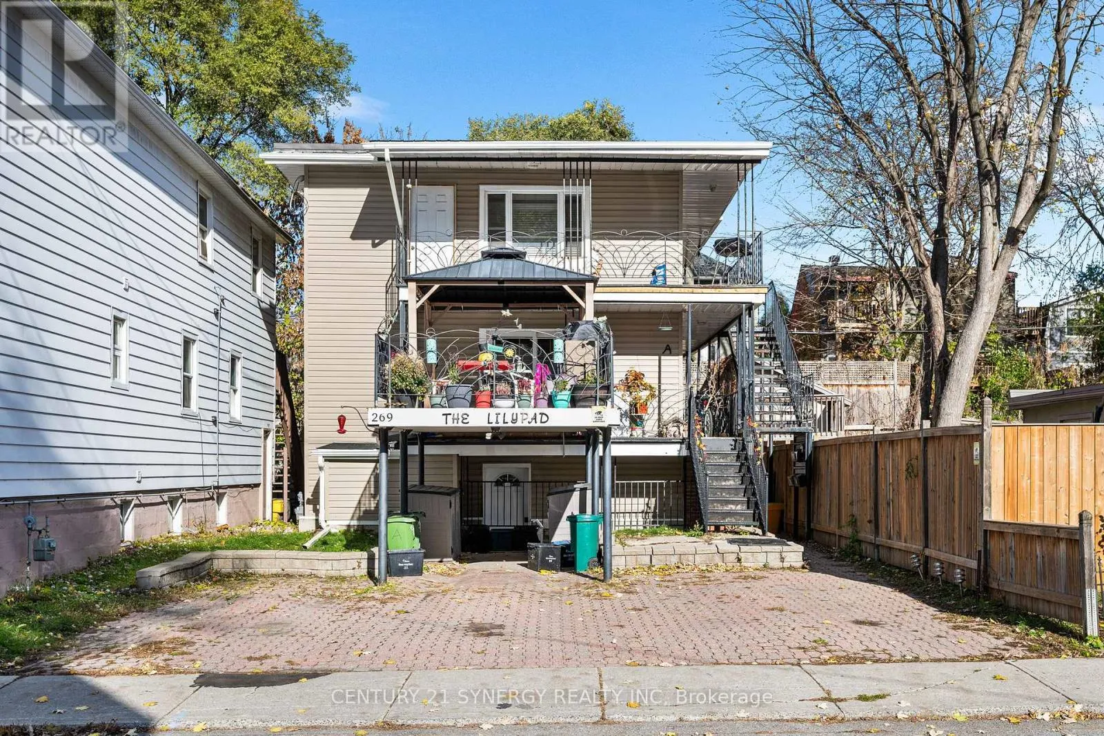 Triplex for rent: C - 269 Lalemant Street, Ottawa, Ontario K1L 7G1