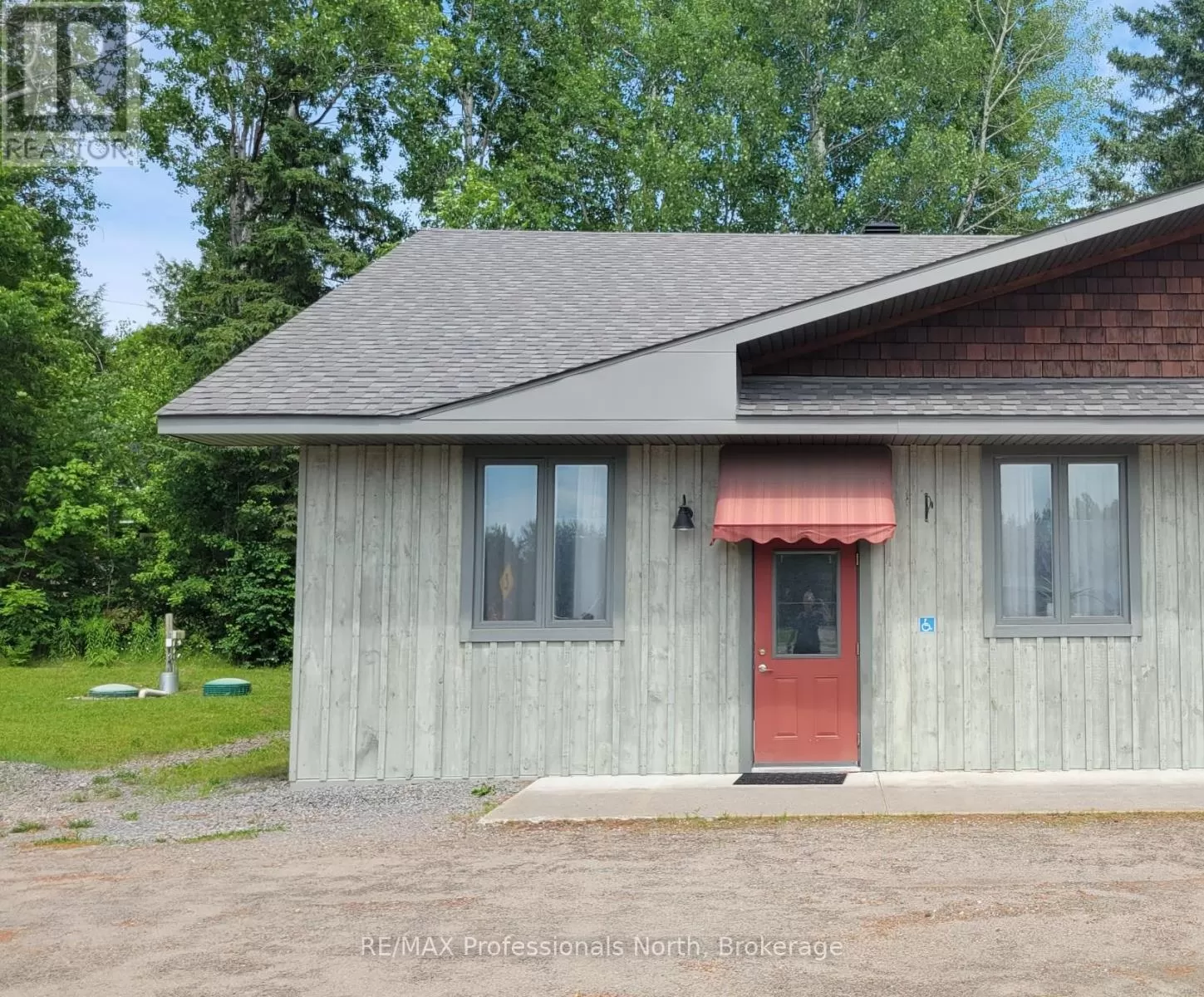 Row / Townhouse for rent: C - 60 Ontario Street, Burk's Falls, Ontario P0A 1C0