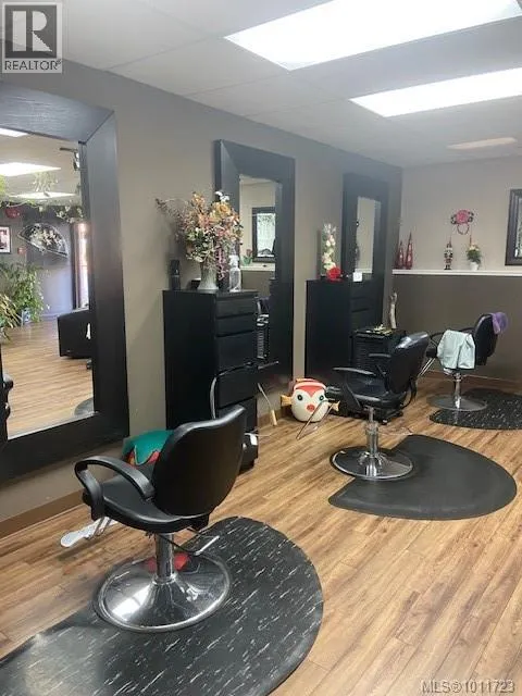 C 9711 Fifth St, Sidney, British Columbia V8L 2W9