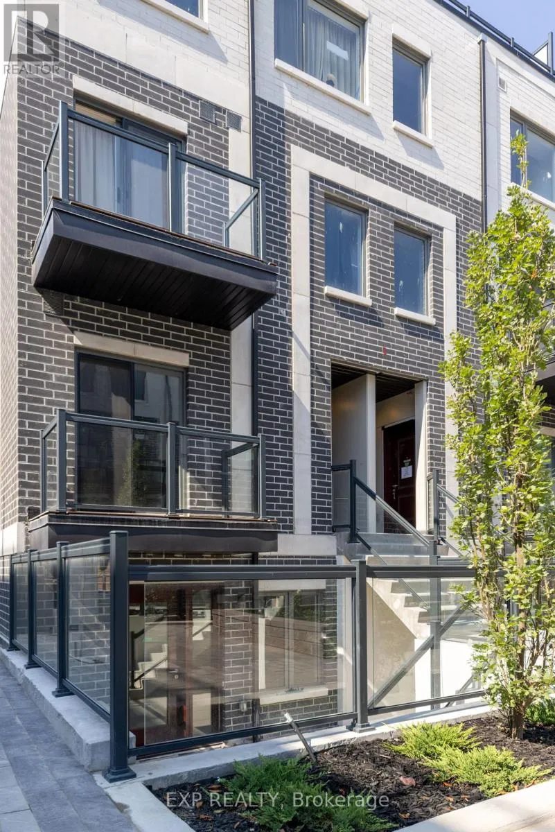 Row / Townhouse for rent: C1-206 - 3423 Sheppard Avenue E, Toronto, Ontario M1T 3K5