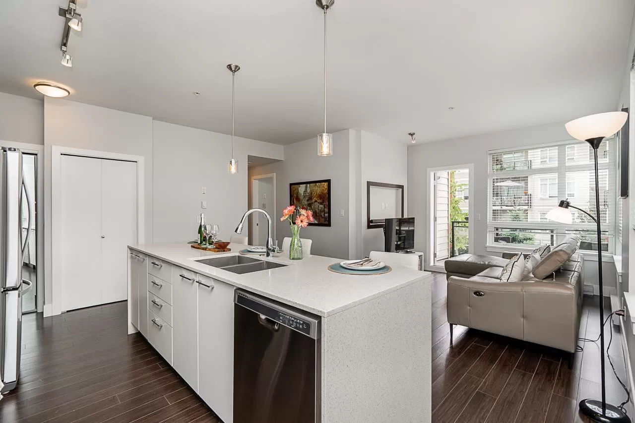 Apartment for rent: C221 20211 66 Avenue, Langley, British Columbia V2Y 0L4