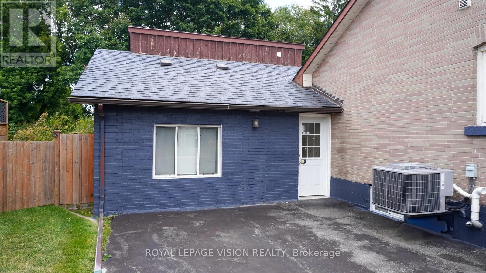 House for rent: Coach House - 117 William Street, Whitchurch-Stouffville, Ontario L4A 1B3