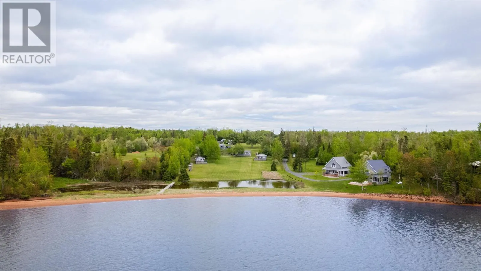 Recreational for rent: Cottage 6 237 Kayes Road|deroma Waterfront Cottages, Georgetown Royalty, Prince Edward Island C0A 1L0